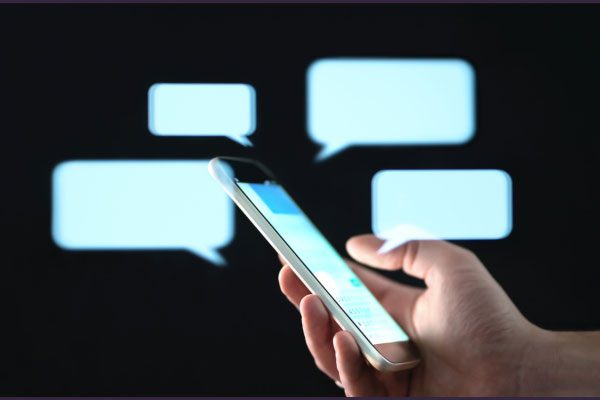Business texting interface showing two-way customer conversation